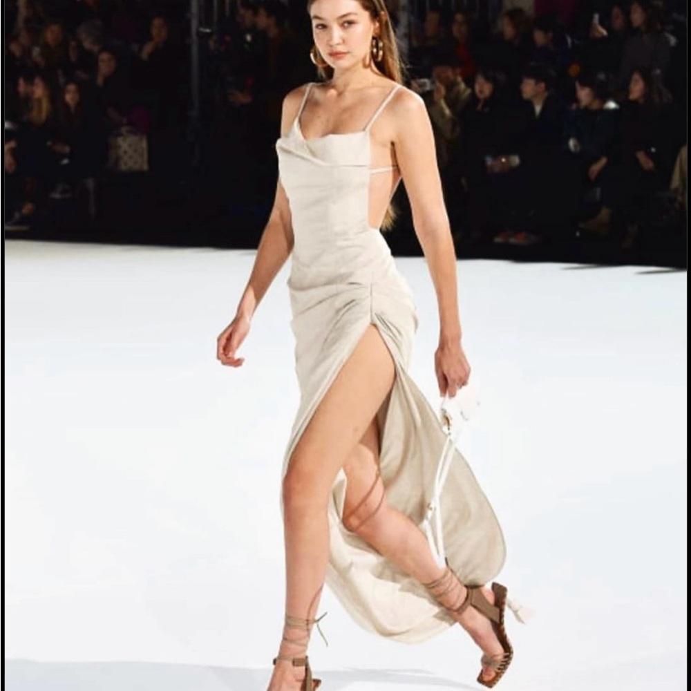 Cream Linen Jacquemus Dress                                          Size FR 40